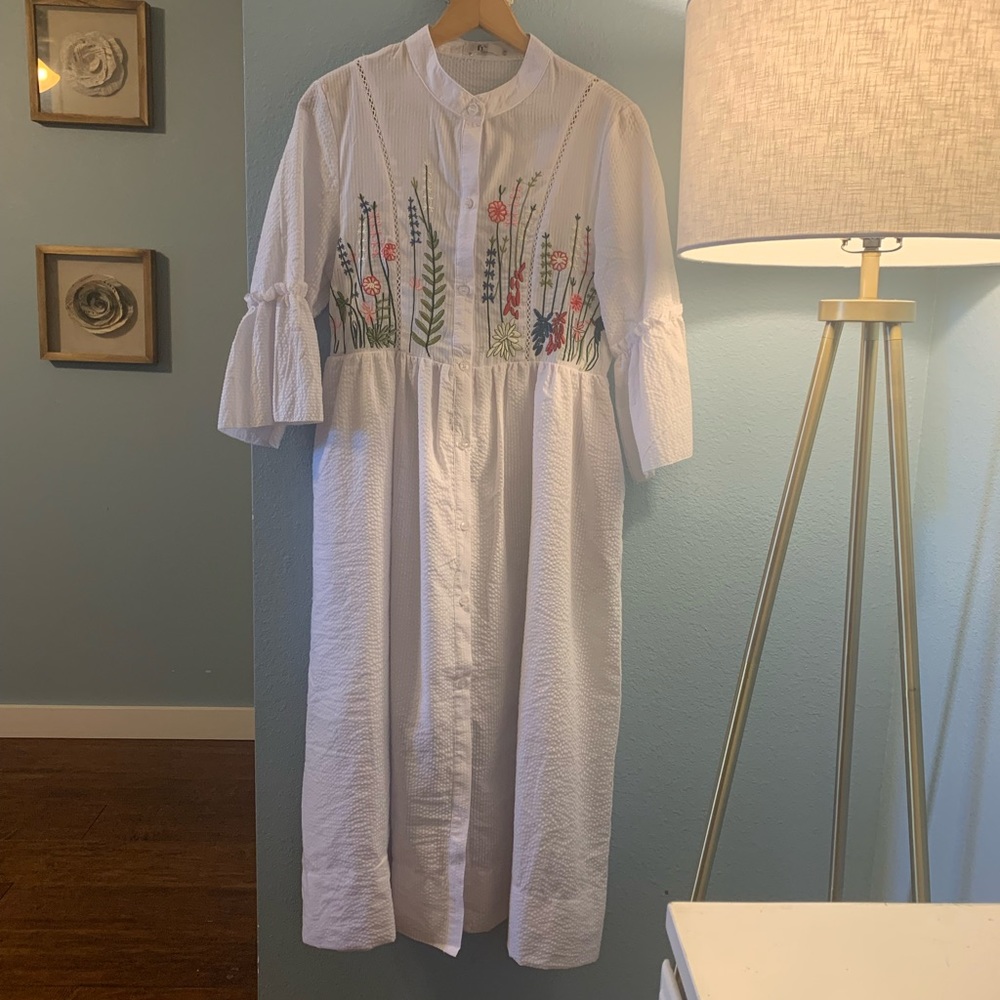 Size medium white dress